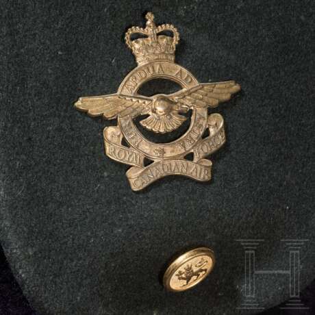 Uniformensemble für einen Second Lieutenant der Royal Canadian Air Force - Foto 5