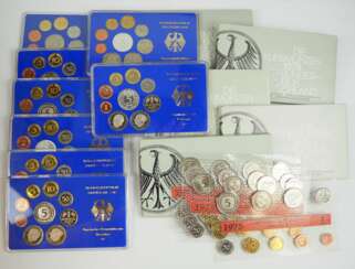 Germany: collection of coin sets.