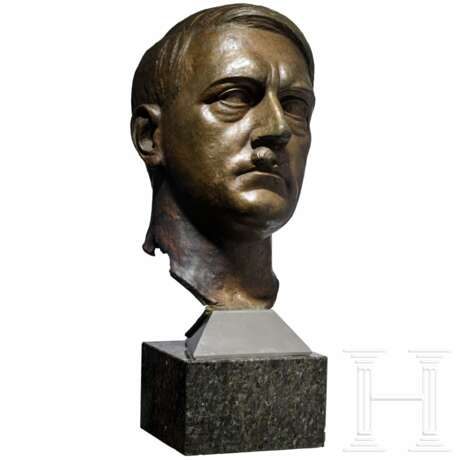 Bronzener Porträtkopf Adolf Hitlers - фото 1