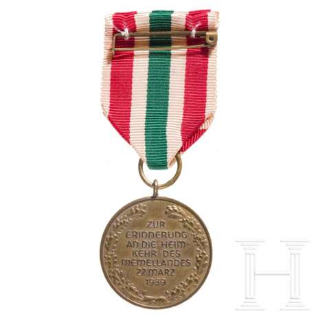 Medaille zur Erinnerung an die Heimkehr des Memellandes mit Urkunde - фото 3