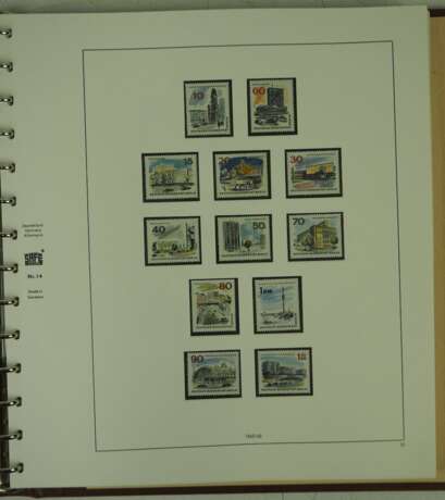 Sammlung Briefmarken - mit Berlin Block 1. - фото 2