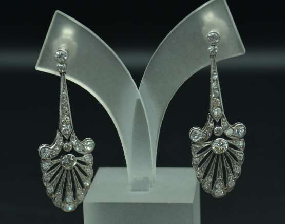 Platinum earrings with 56 natural diamonds 21th century - photo 1