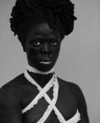 Занеле Мухоли. ZANELE MUHOLI (B. 1972)