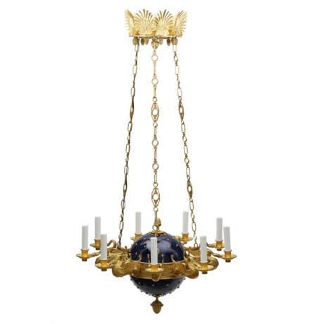 Impressive chandelier in Empire style. Russia. 19th century. Gilded bronze Empire 19th century - photo 1