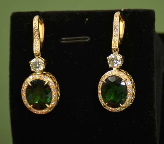 Gold earrings with diamonds and tourmalines Gold Other style 21th century - photo 3