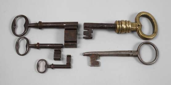 Konvolut historische Schlüssel - Foto 1