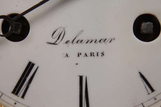 Große Bronzependule Delamar á Paris - фото 9