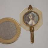 Feiner Uhrenschlüssel mit Miniatur - Foto 3