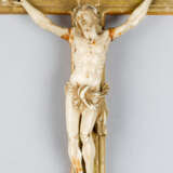 Small Crucifix - фото 1