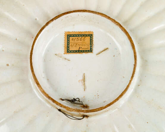 Urbino Ceramic Dish - photo 3