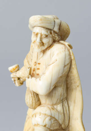 Carved Sculpture - photo 3