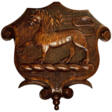 Carved Tiger Oak Heraldic Lion Shield - Kauf mit einem Klick