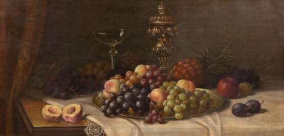 Rudolphi, Antonio "Üppiges Früchtestilleben mit Weintrauben, Pfirsichen und Glas auf dem Tisch", um 1900, Öl/ Lw., sign. u.l., 51x97 cm, Rahmen - photo 1