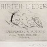 Partikel, Alfred (1888 Goldap-1945 Ahrenshoop) "Frontblatt aus der Mappe Hirten-Lieder", Radierung, handsign. u.r., lfd. Nr. 30, Verlag "Ferd. Möller Potsdam", 7,5x11 cm, im Passepartout hinter Glas u… - photo 1