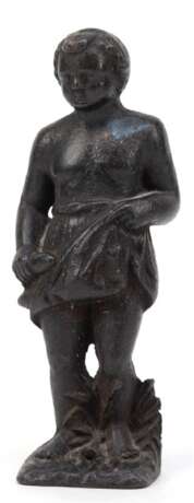 Figur "Mann mit Lendenschurz", 18./ 19. Jh., Eisenguß, Sockel mit Bohrung, H. 15,5 cm - Foto 1