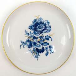 Meissen-Wandteller, Blaue Blume mit Goldgräsern und Goldrand, 1. Wahl, Dm. 17,5 cm