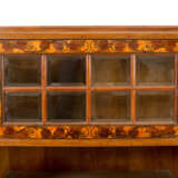 Jugendstil chest with three doors and two tops one door with intarsia and cutted glass brown oak wood veneered vienna or hungary around 1910 - фото 3