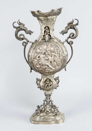 Particular silver Vase - photo 1