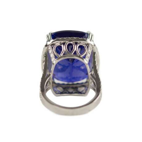 Gold ring with tanzanite and diamonds. Diamonds 21th century - photo 4