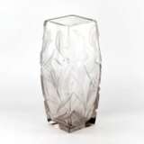 Large heavy crystal vase with luxurious irises. Crystal Art Nouveau Early 20th century - photo 1