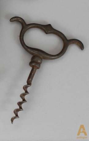 Corkscrew Four Finger Pull Metal At the turn of 19th -20th century - photo 1