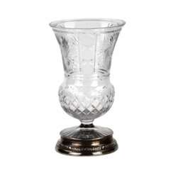 Vase en cristal en argent.