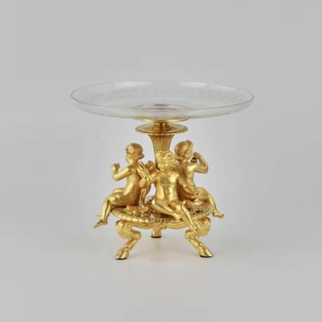 Delicate fruit vase of Napoleon III period. ES CALIER DE CRISTAL PARIS Gilded bronze brass Napoleon III At the turn of 19th -20th century - photo 2