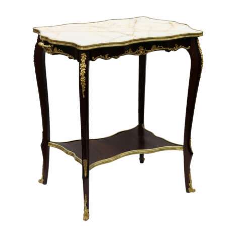 Desserte en acajou bronze dore avec un plateau en marbre du tournant des XIX&egrave;me et XX&egrave;me si&egrave;cles. Marmor Neorococo At the turn of 19th -20th century - Foto 2