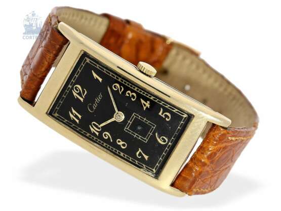 Armbanduhr: seltene, große, rechteckige Herrenuhr aus den 40er Jahren, Movado/Cartier "Curviplan", 14K Gold - photo 1