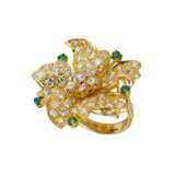 Gold 18K ring with seventy-seven diamonds and five emeralds. Emerald 21th century - photo 1