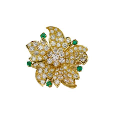 Gold 18K ring with seventy-seven diamonds and five emeralds. Emerald 21th century - photo 2