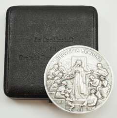 Deutsches Reich: Helvetia-Benigna Medaille, Große Medaille, im Etui.