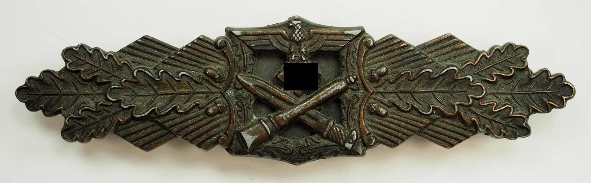 Nahkampfspange, in Bronze - A.G.M.u.K.