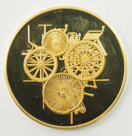 Daimler Benz Automobil 100 Jahre 1886-1986 GOLD Medaille, im Etui. - photo 1