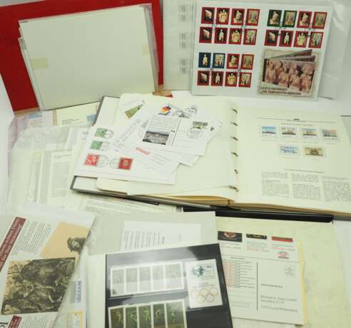 International: Briefmarkensammlung. - photo 1