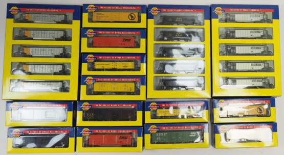 Athearn: Spur N - Modelleisenbahn 27 Wagons - OVP. - Foto 2