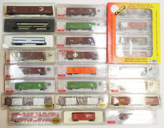 Con-Cor / Roundhouse: Spur N - Modelleisenbahnen 24 Wagons - OVP. - photo 2