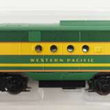 Micro Trains Line: Spur N - Modelleisenbahn 42 Lokomotiven und Wagons - OVP. - photo 2