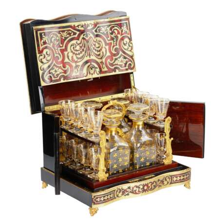 A liquor bar in a splendid 19th century Napoleon III Boulle style. Glass Boulle 19th century - photo 1