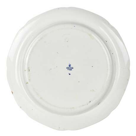 Large faience dish from the Gardner factory mid-19th century. Faience Mid-19th century - photo 3