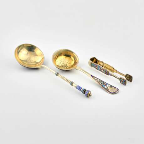 Tea set of three silver items. Moscow 1891. Gilding Neo-Russian Late 19th century - photo 4