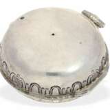 Taschenuhr: ungewöhnliche französische Oignon mit Alarm, De Fresne a Annecy, um 1740 - Foto 3