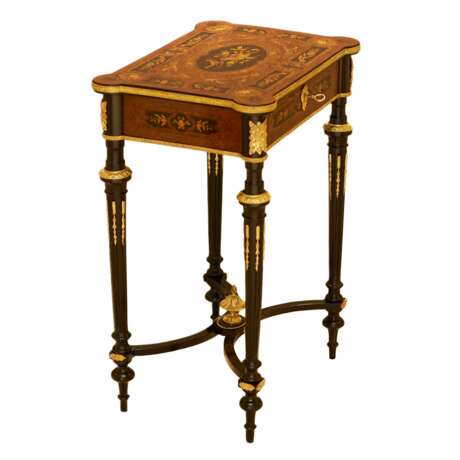 A lovely inlaid wood dressing table with gilded bronze. France late 19th century. Gilded bronze Napoleon III Late 19th century - photo 7