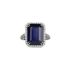 Elegante bague en or 18 carats avec diamants et saphir naturel 7,76 carats. 