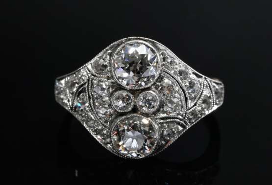 Feiner platinierter Gelbgold 585 Art Deco Ring mit Altschliffdiamanten (zus. ca. 1.60ct/VSI-SI/W), 4g, Gr. 56,5 - photo 2