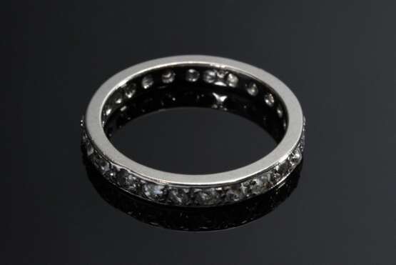 Weißgold 585 Memory Ring mit Altschliff Diamanten (zus. ca. 0.80ct/SI/TCR), 2,6g, Gr. 52, 1 Stein def. - Foto 2