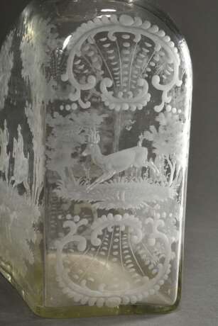 Große eckige Glasflasche mit allseitigem Schliffdekor "Jagdreiter", 2. Hälfte 18.Jh., H. 30,5cm - photo 5