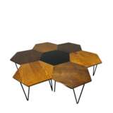 Gio Ponti pour Isa Bergame. Sept tables basses en nid d`abeille hexagonales design annees 50. Wood metal Design of 50-60’s 20th century - photo 1