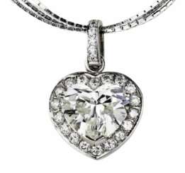 Pendentif COEUR en Or 18K avec un superbe diamant central de 3,02 Carats. Vicence. Italie. 