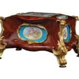 Table box for jewelry. Sevres 1830. Porcelain Hand Painted 19th century - photo 1